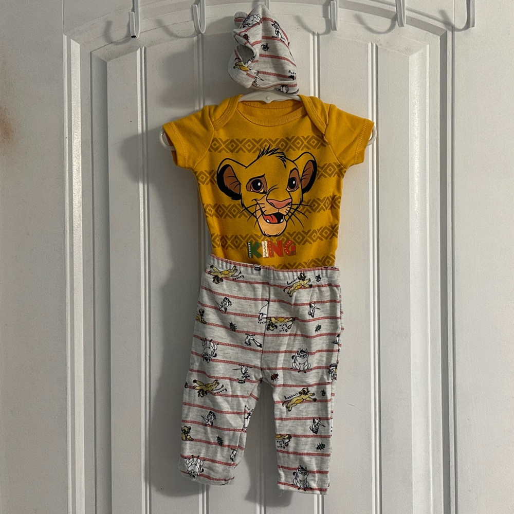 Yellow Lion King bodysuit pants and hat set